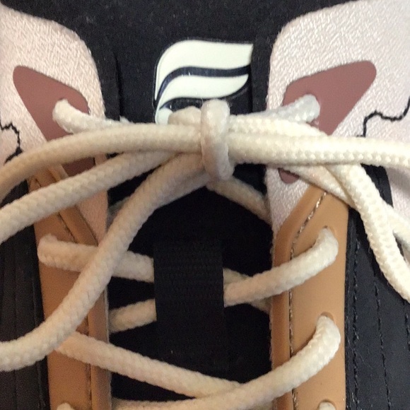 Fabletics Echo Performance Sneakers, Latte, Lightweight,‎ Size 6 - Picture 6 of 13